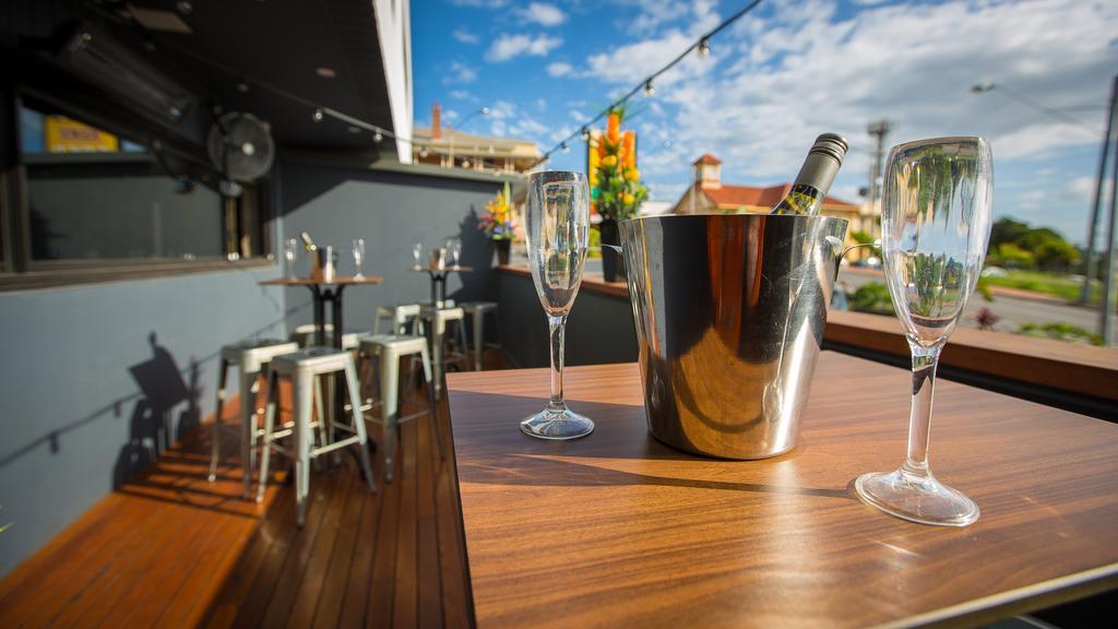 Gladstone Reef Hotel Motel Екстер'єр фото