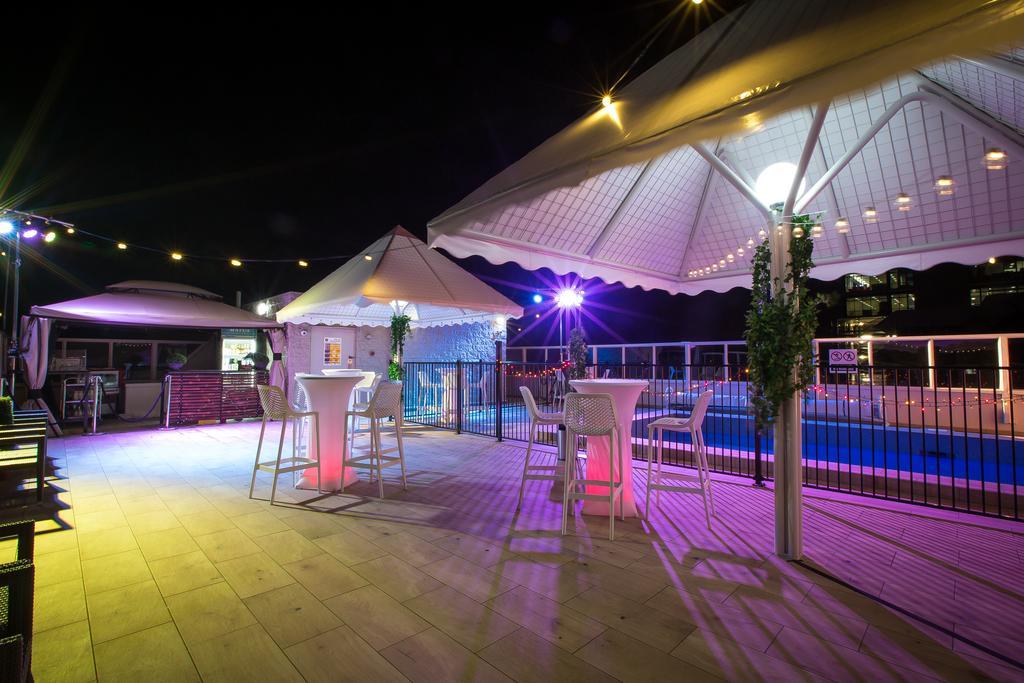 Gladstone Reef Hotel Motel Екстер'єр фото