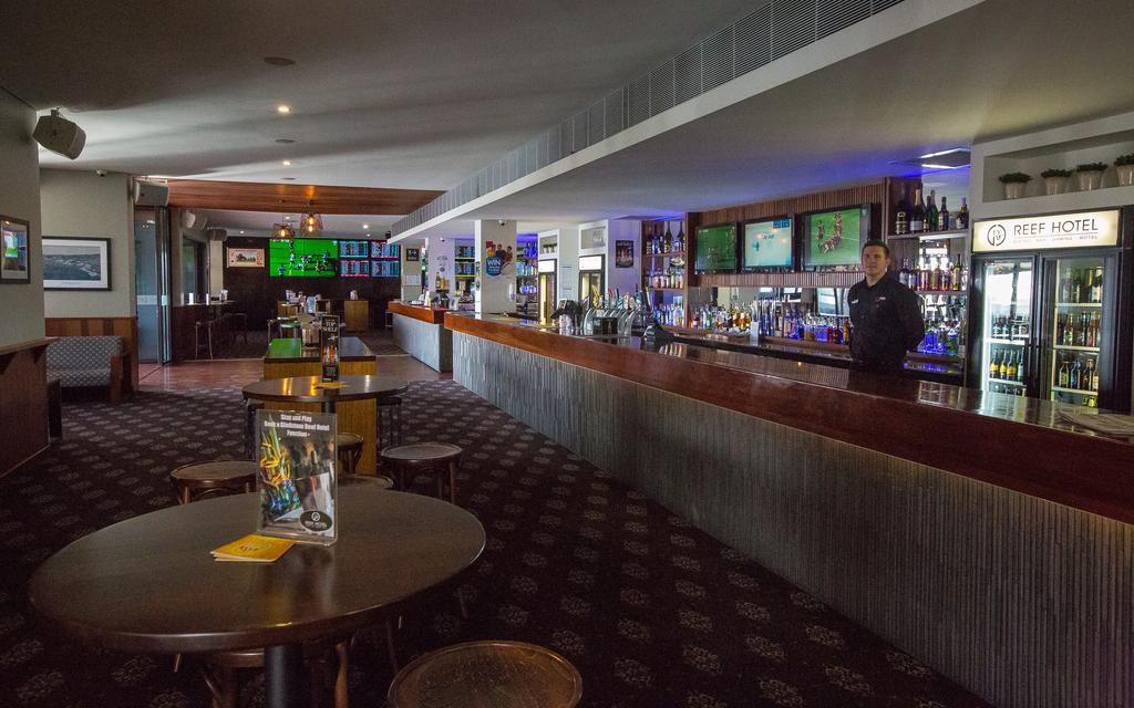 Gladstone Reef Hotel Motel Екстер'єр фото