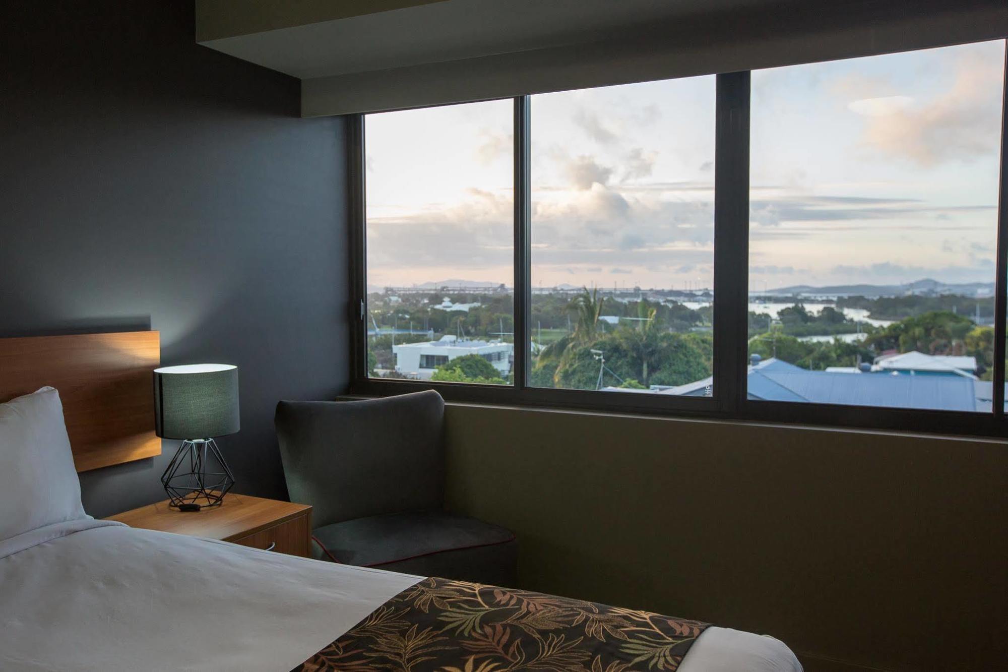 Gladstone Reef Hotel Motel Екстер'єр фото