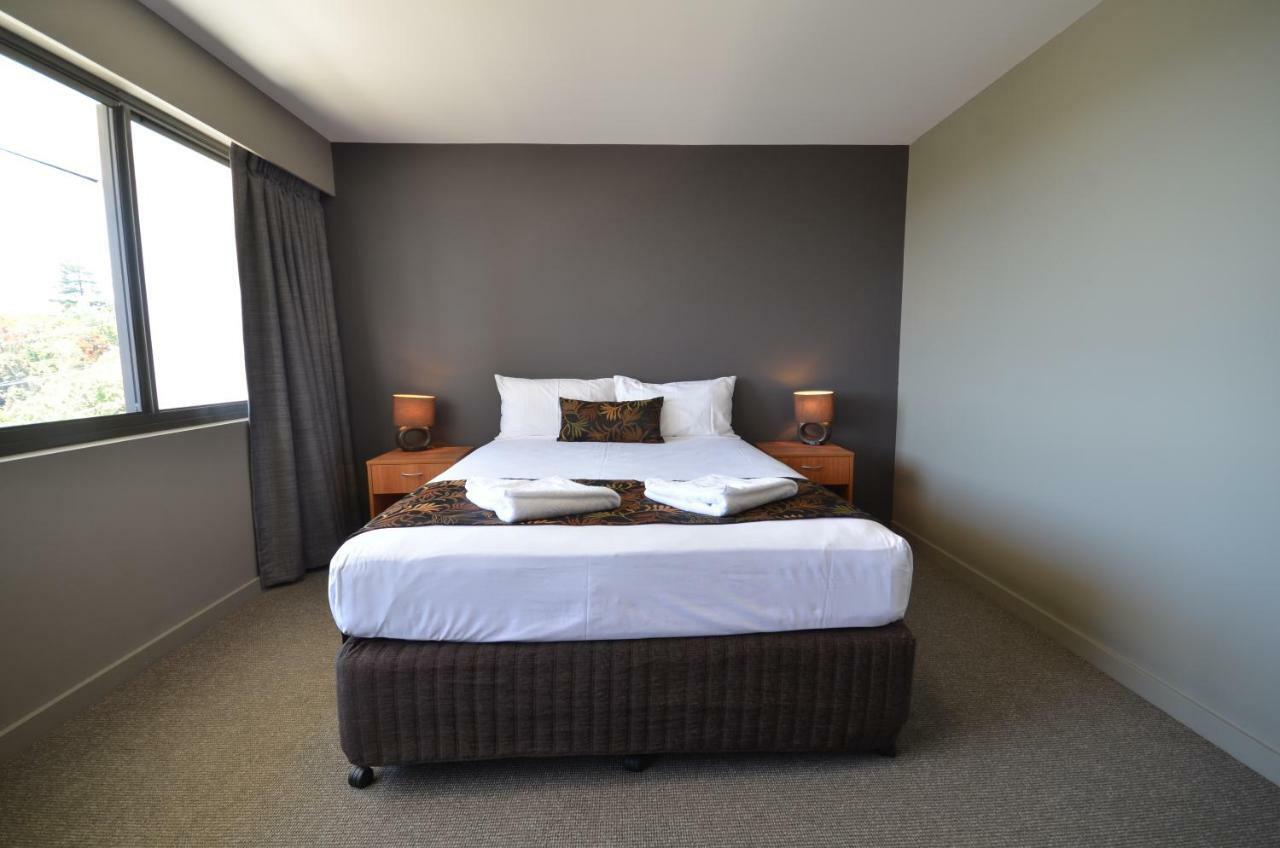 Gladstone Reef Hotel Motel Екстер'єр фото