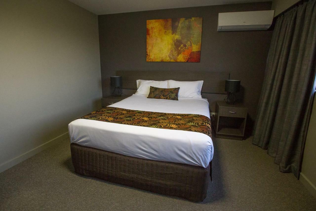 Gladstone Reef Hotel Motel Екстер'єр фото